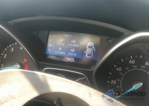 2016 Ford Focus S z USA, uszkodzony, nr VIN 1FADP3E27GL242419